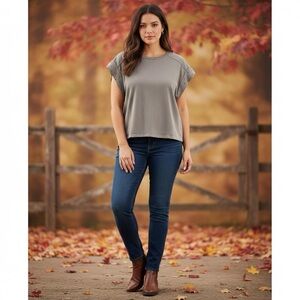 Women’s Gray Studded Sleeve Short Sleeve Top Size XL Casual Chic Tee